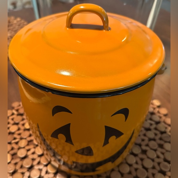 Hallmark collector. Pumpkin in enamelware. In excellent condition. Lid & bucket - Picture 1 of 5